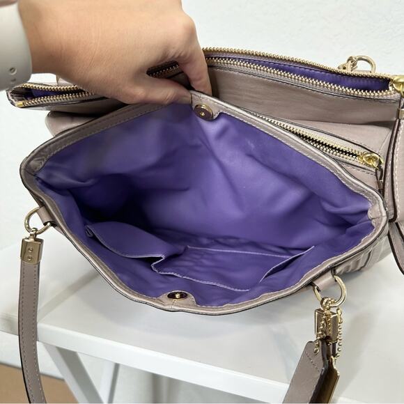 Coach Madison Leather Shoulder Bag $458 - Picture 11 of 12